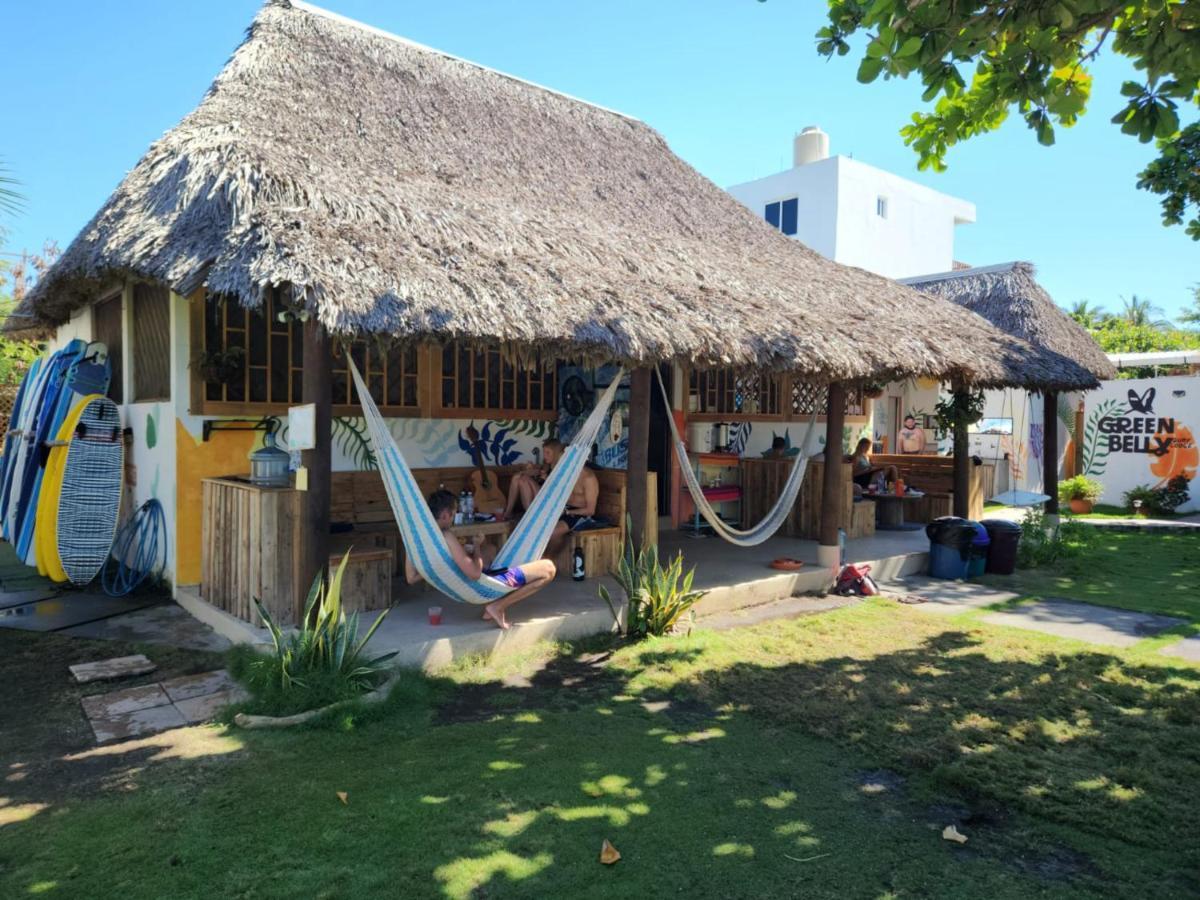 Green Belly Surf Hostel El Paredón Buena Vista Exteriér fotografie