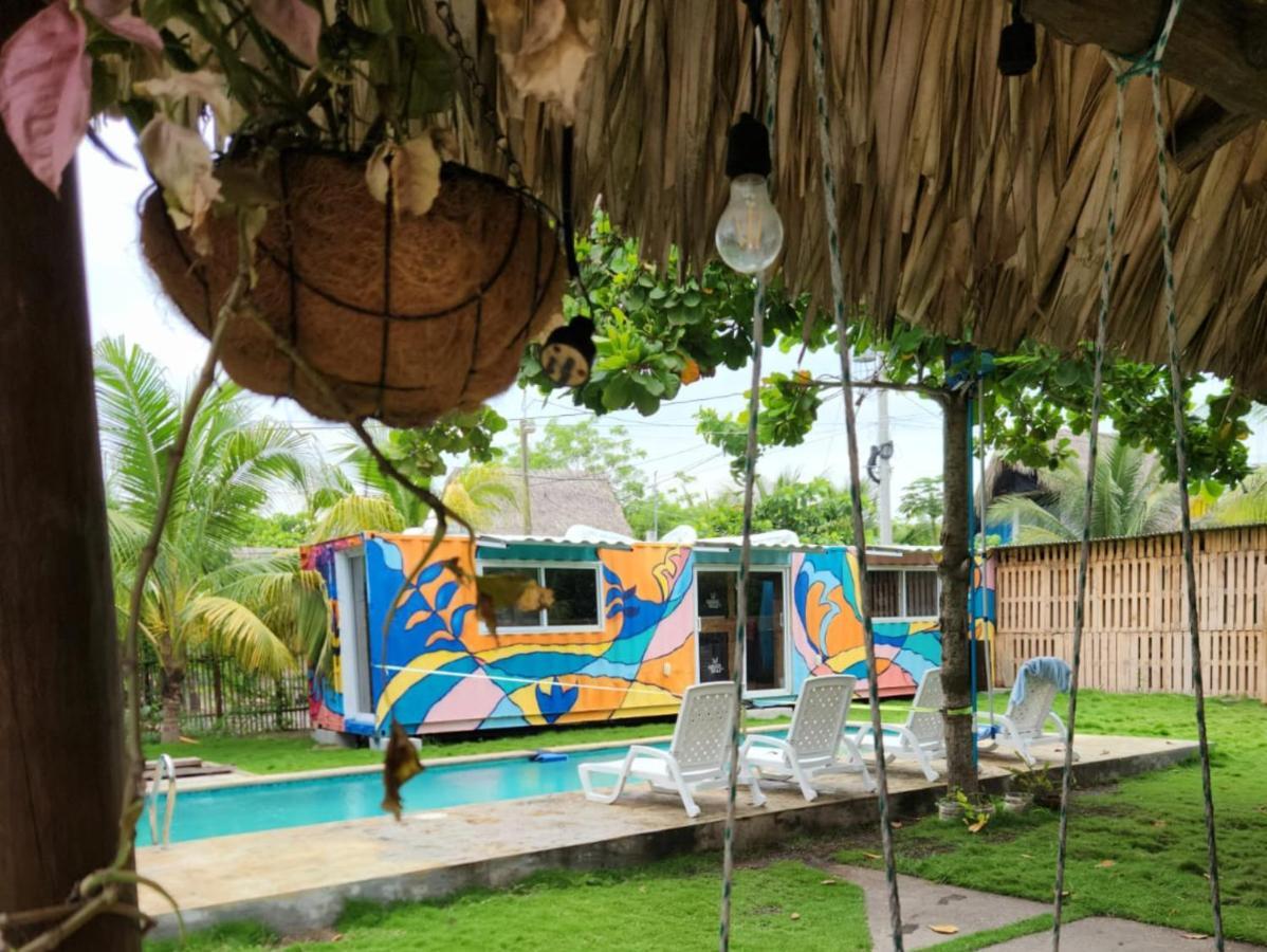 Green Belly Surf Hostel El Paredón Buena Vista Exteriér fotografie